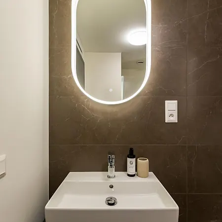 Apartman Olive-riverside-city Center-castle-aircondition-self Check-in Pozsony