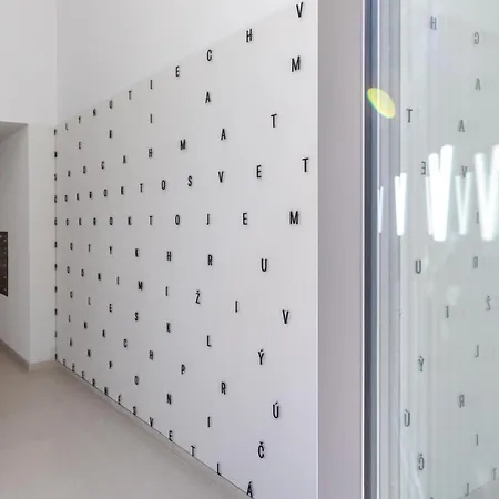 Olive-riverside-city Center-castle-aircondition-self Check-in Μπρατισλάβα